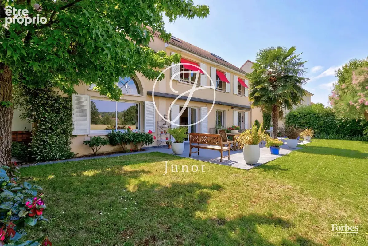 Croissy-sur-Seine - CENTRE-VILLE - Maison - 5 chambres - 179.02m² - Terrain 587m². - photo 3