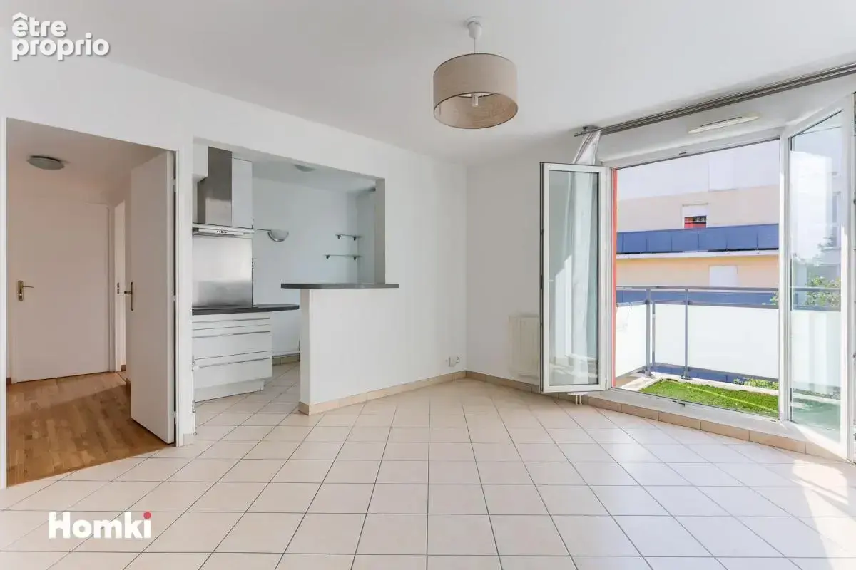 Appartement T3 de 57 m² à Chelles 77500, Rue Henri Rol Tanguy - photo 2