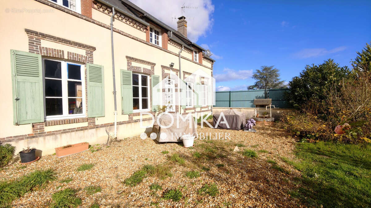 Maison à EZY-SUR-EURE