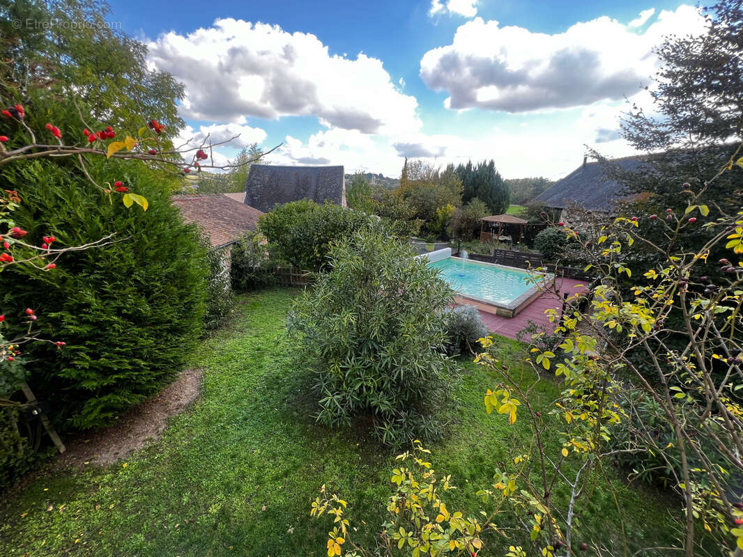 PROPRIÉTÉ de 300m2 hab et DEPENDANCES dans PARC 2550m2 - photo 36