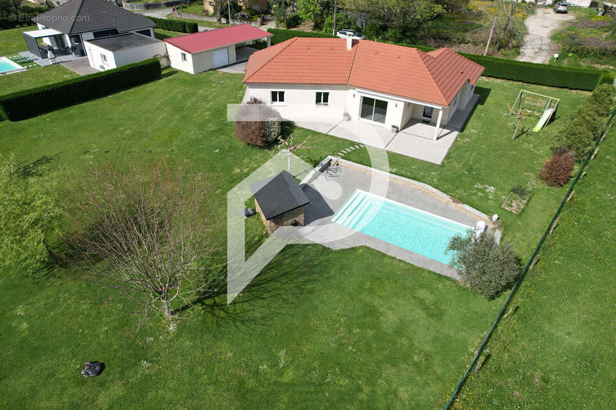 Maison à HAGETAUBIN