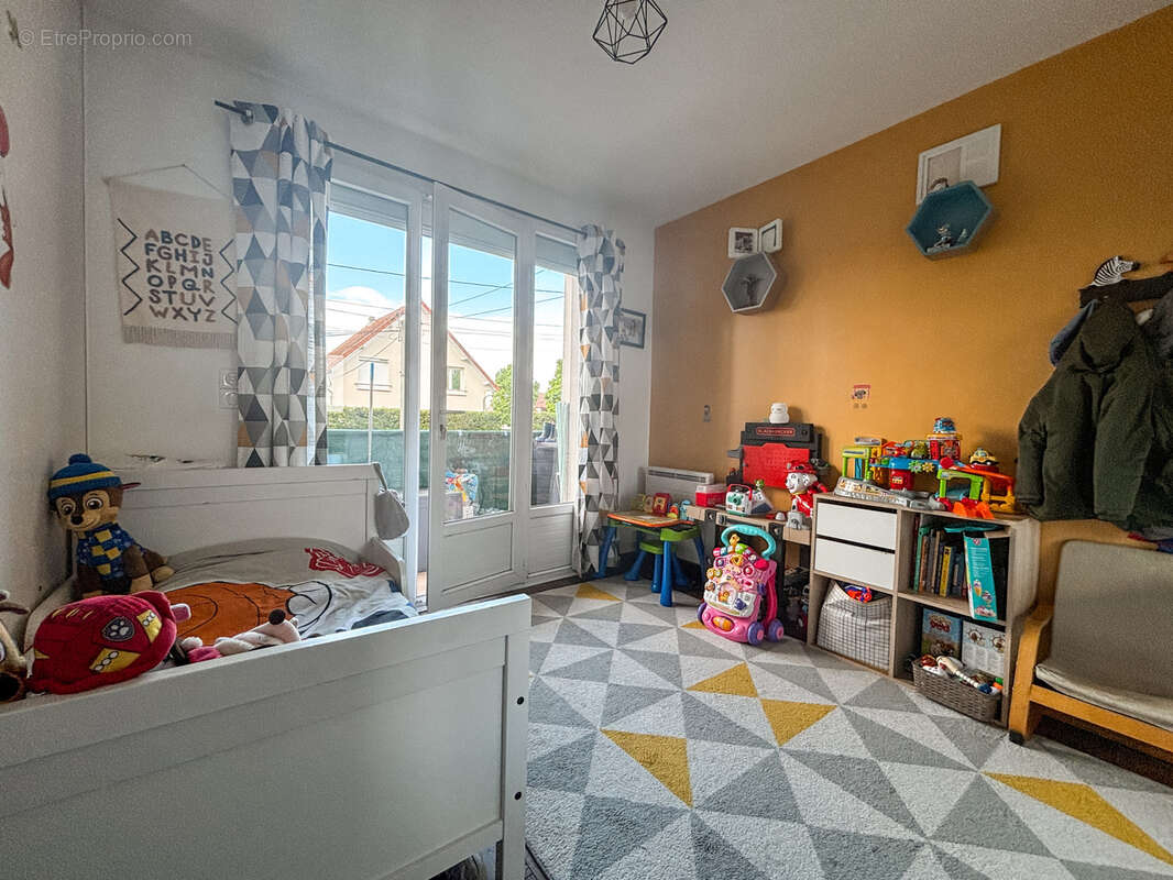 Appartement à SARTROUVILLE