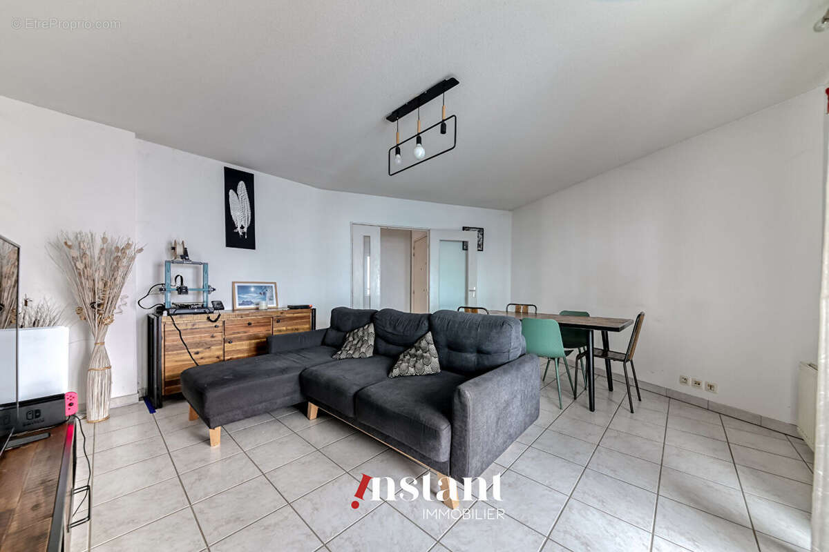 Appartement à LYON-9E
