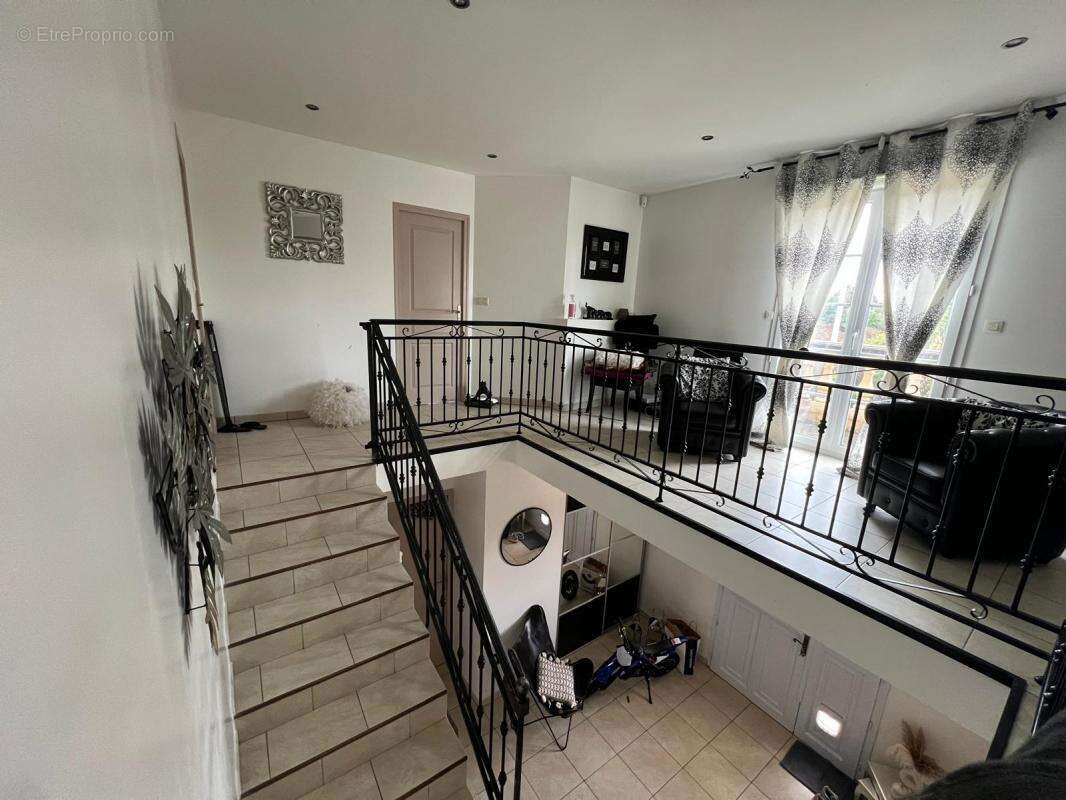 Maison à SAINT-ANDRE-LES-VERGERS