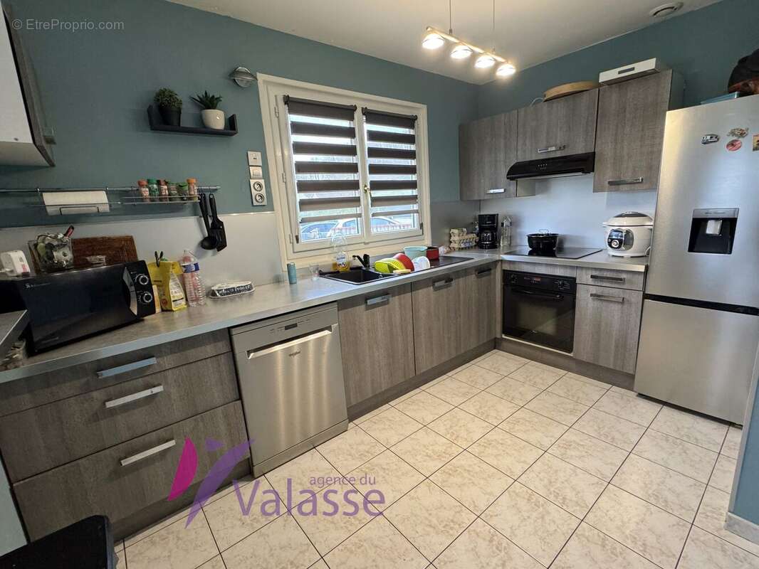 Maison à GRUCHET-LE-VALASSE