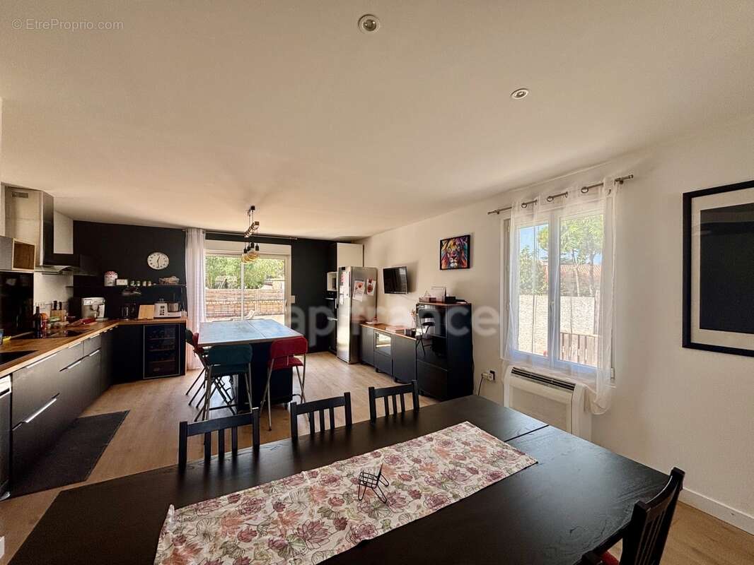 Poussan(34), à vendre maison rénovée p4, surface totale 168 m2, terrain 552 m2, garage, piscine, secteur calme - photo 5