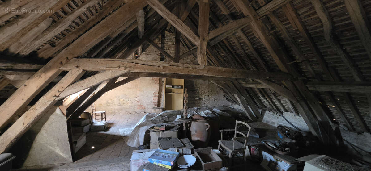 Maison à CHAMPALLEMENT