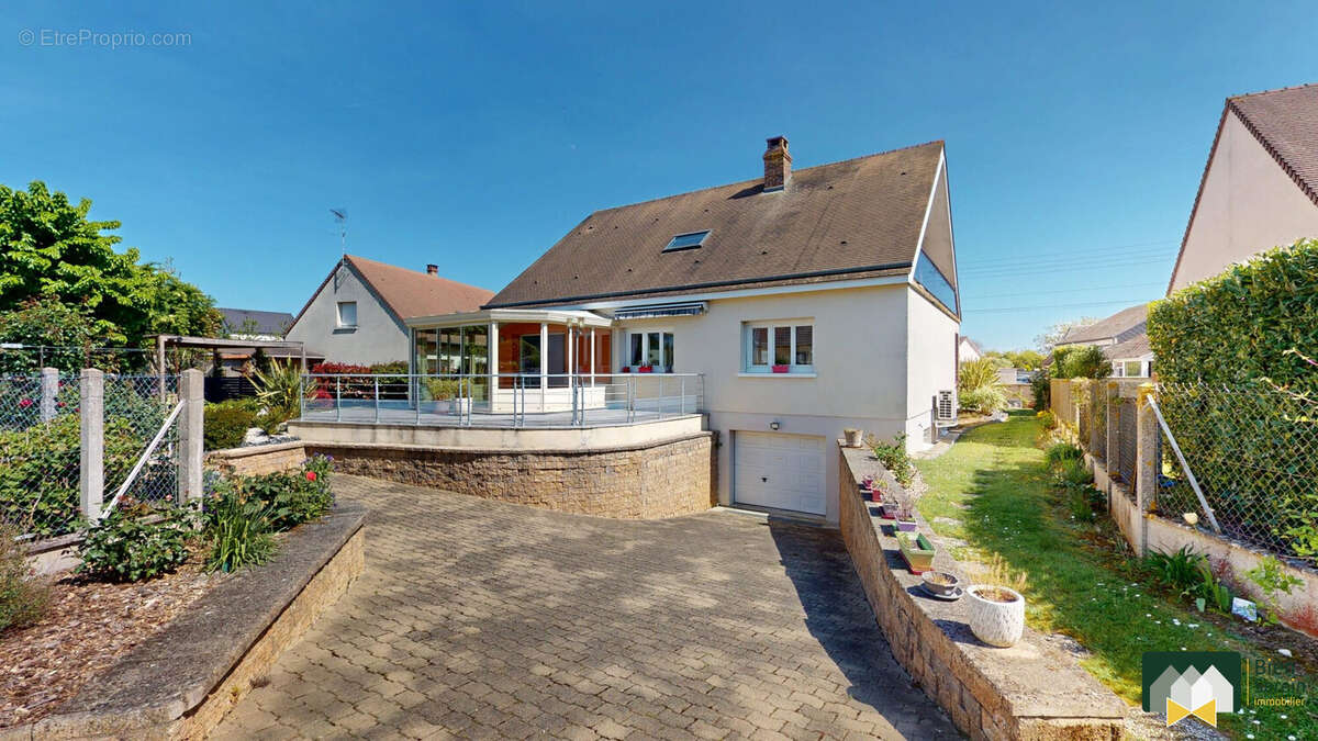 Maison à SAINT-GEORGES-SUR-EURE