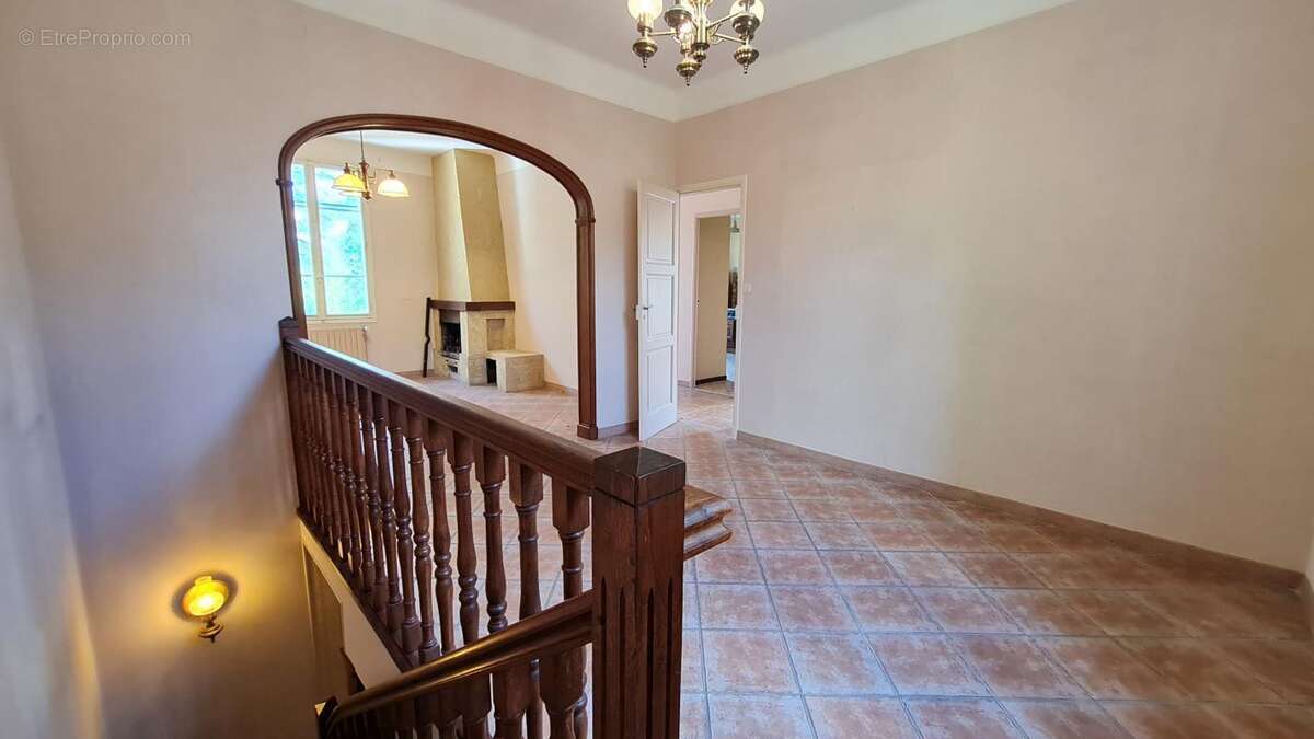 Maison à VILLENEUVE-LES-AVIGNON