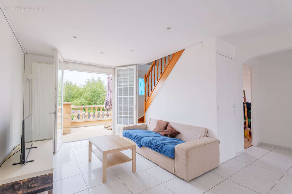 Maison 117 m² à Tremblay-En-France  - photo 6