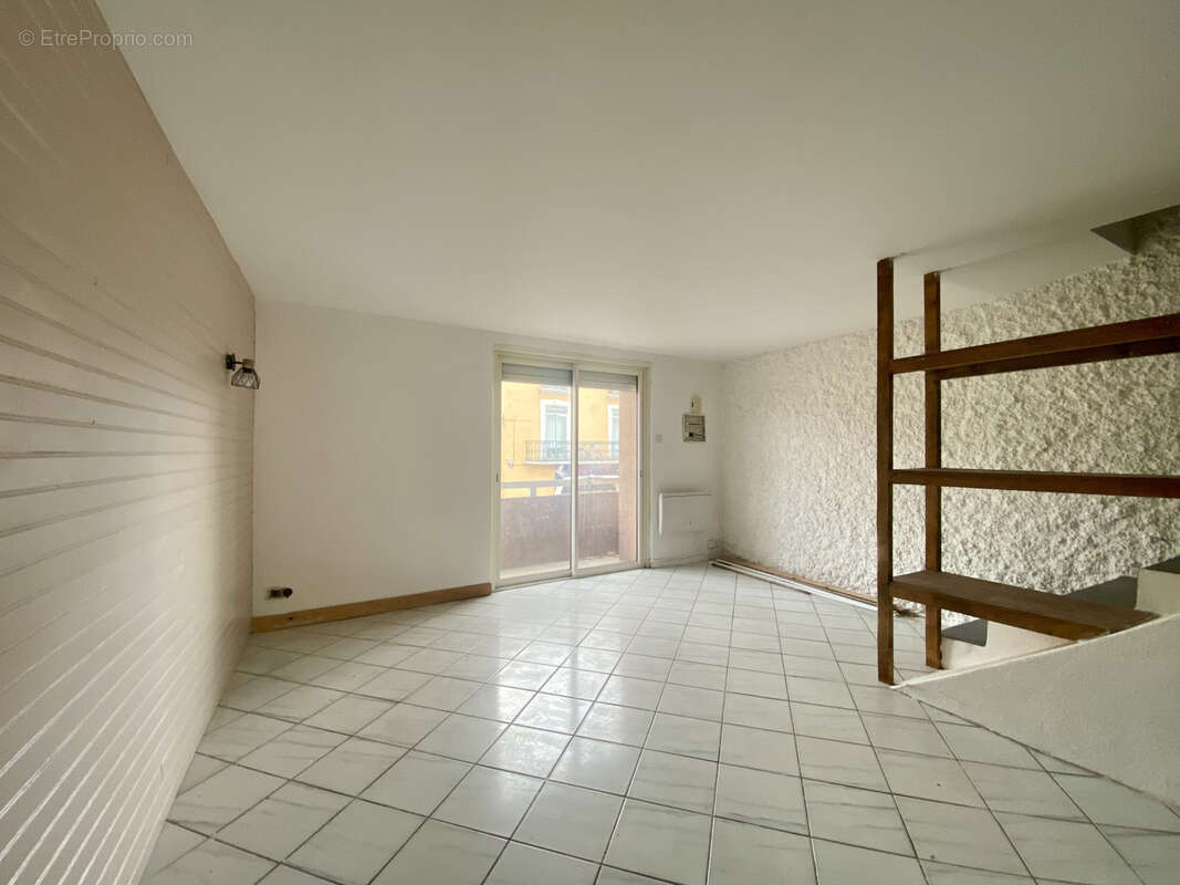 Appartement à VIAS
