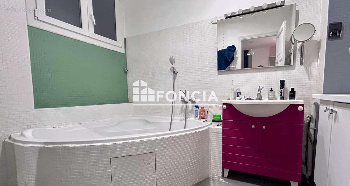 Appartement à MARSEILLE-7E