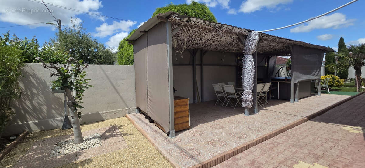 Maison à CHAVANOZ