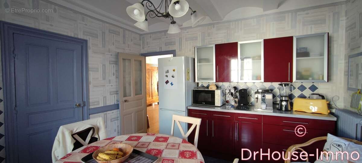 Maison à SIAUGUES-SAINTE-MARIE