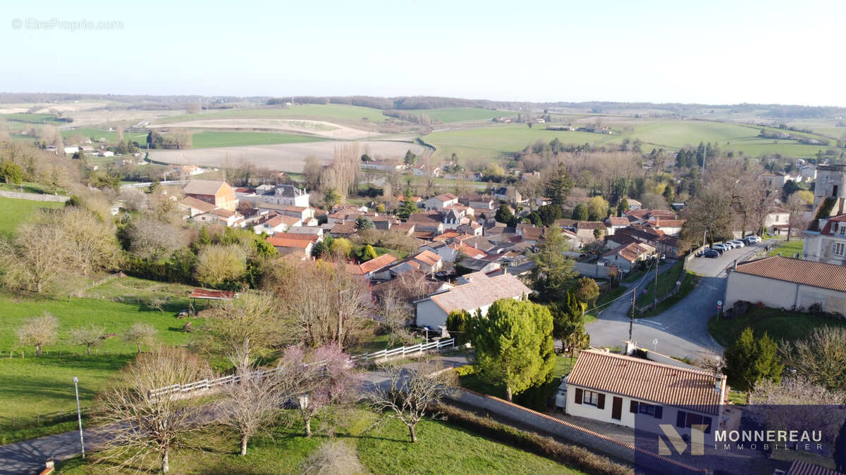 Maison à VOULGEZAC