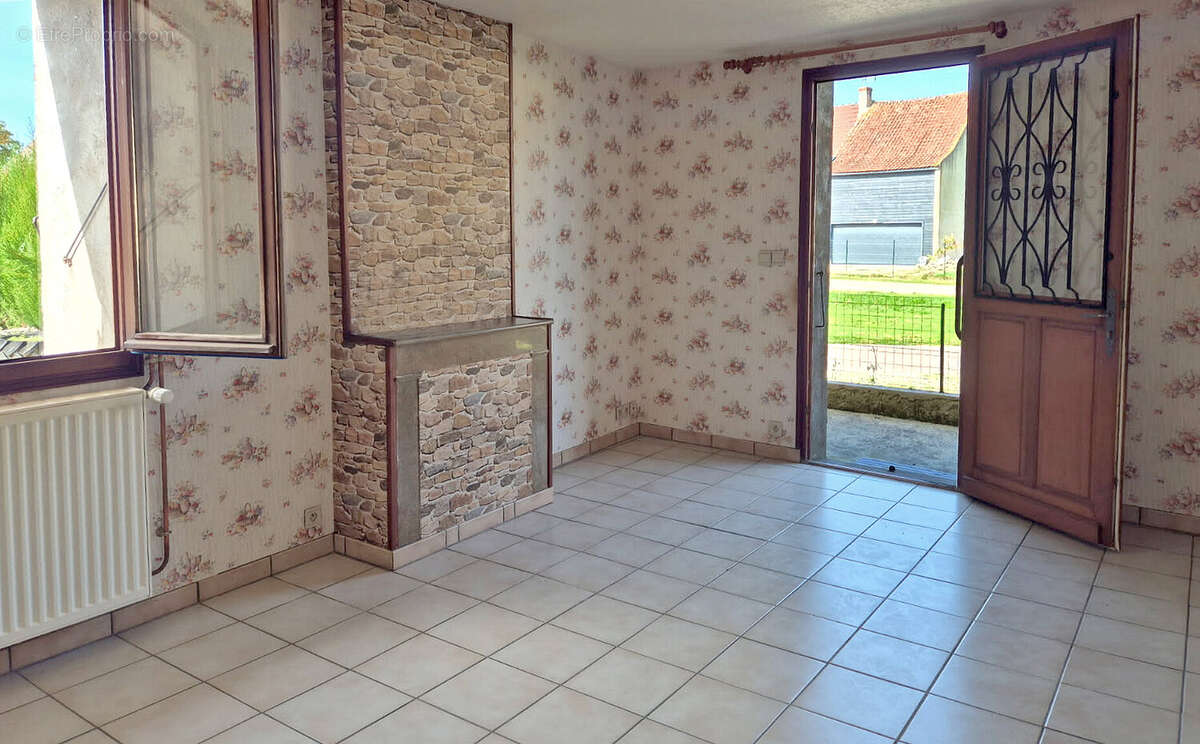 Maison à SAINT-MAURICE-EN-RIVIERE