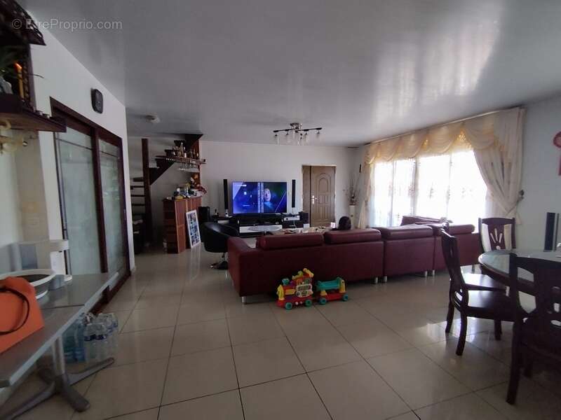 Immeuble à vendre CAYENNE (973) - photo 3