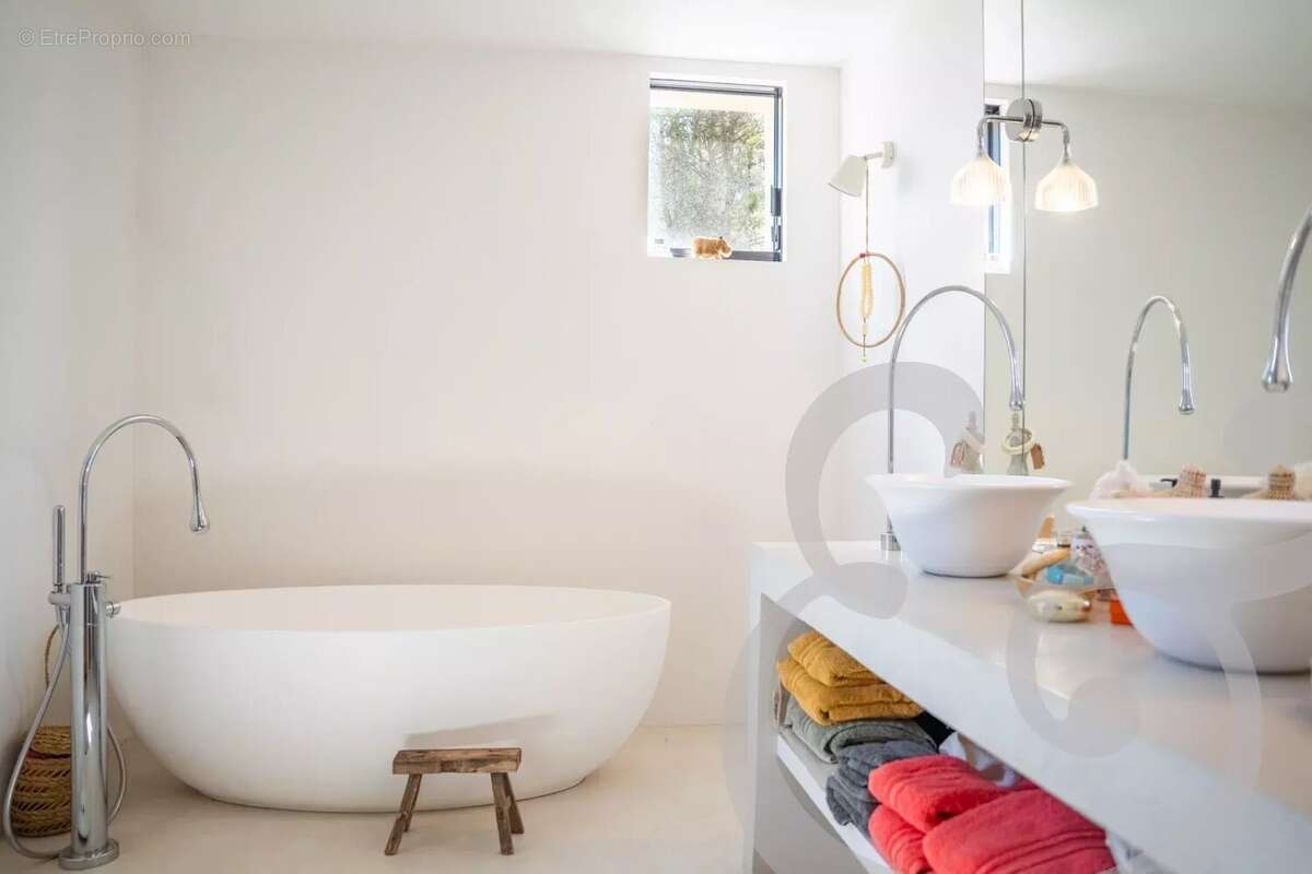 Maison à EYGALIERES