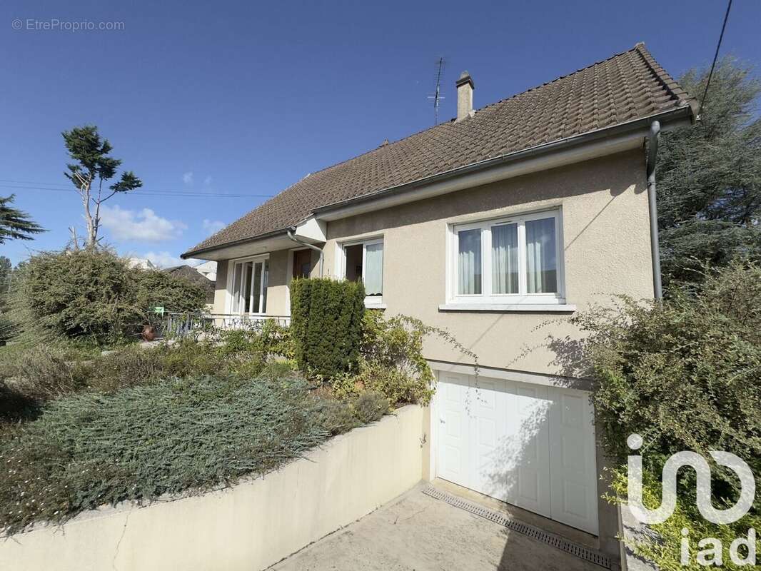 Photo 2 - Maison à VAUX-LE-PENIL