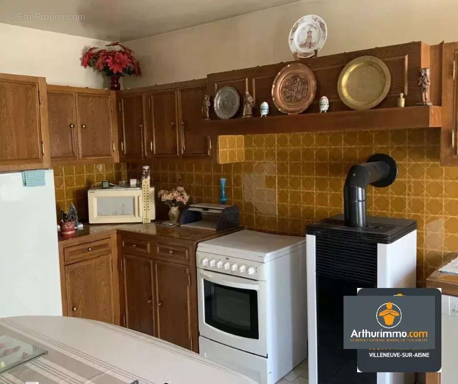 Maison à NEUFCHATEL-SUR-AISNE