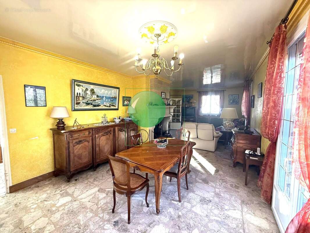 Maison à BALLANCOURT-SUR-ESSONNE