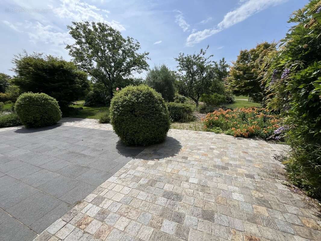 10 mn vannes  - longere renovee 300 m² - photo 21