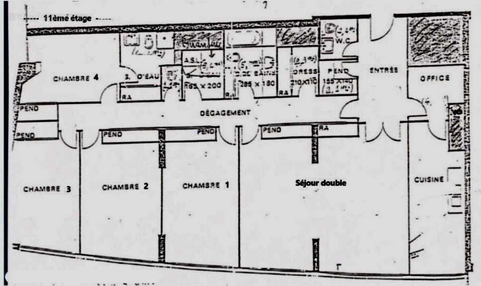 Appartement à COURBEVOIE