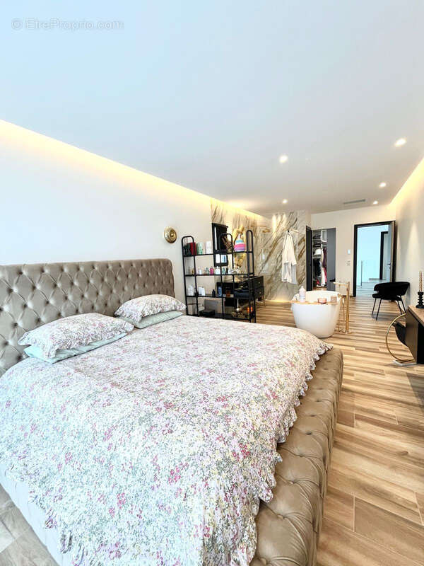 Maison à CARRY-LE-ROUET