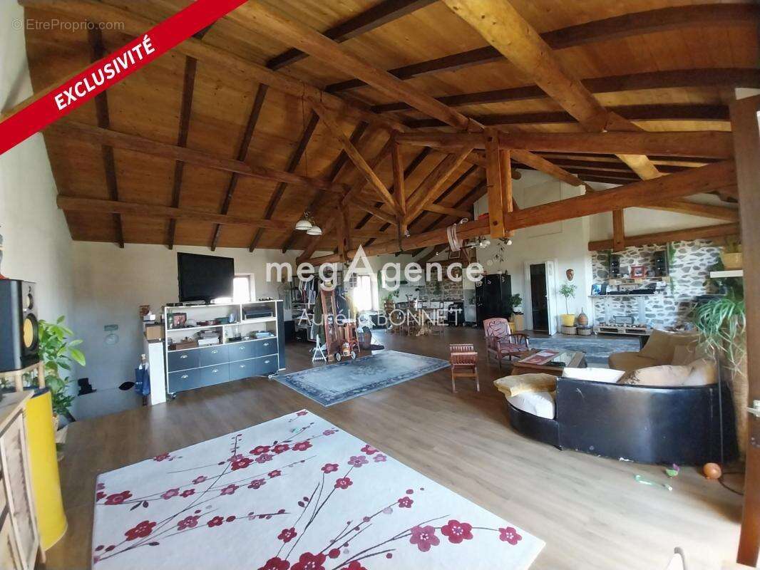 Ensemble de maisons atypique avec extérieur sans vis à vis - photo 2