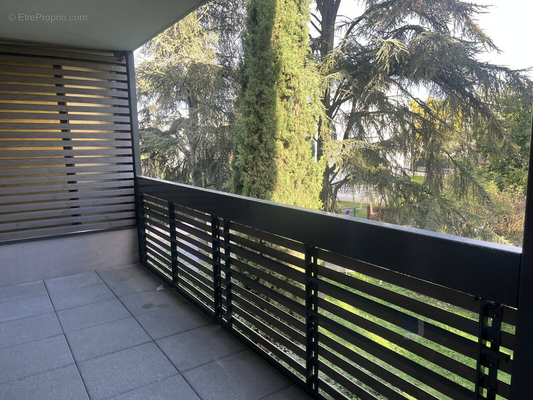 Appartement à DECINES-CHARPIEU