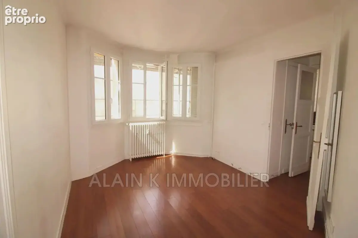 Appartement 1 pièce 21 m² à vendre à Paris-18e (75018) - photo 2