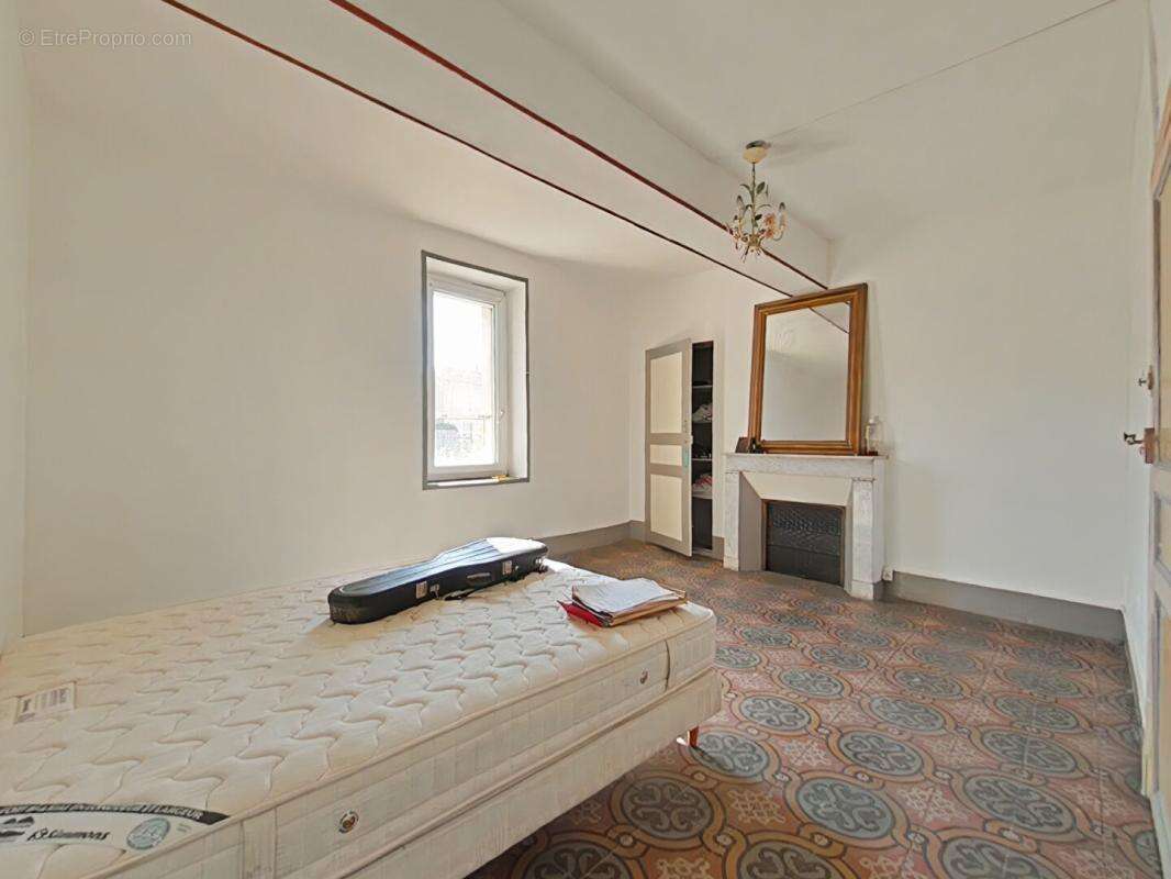 Maison à BIZE-MINERVOIS