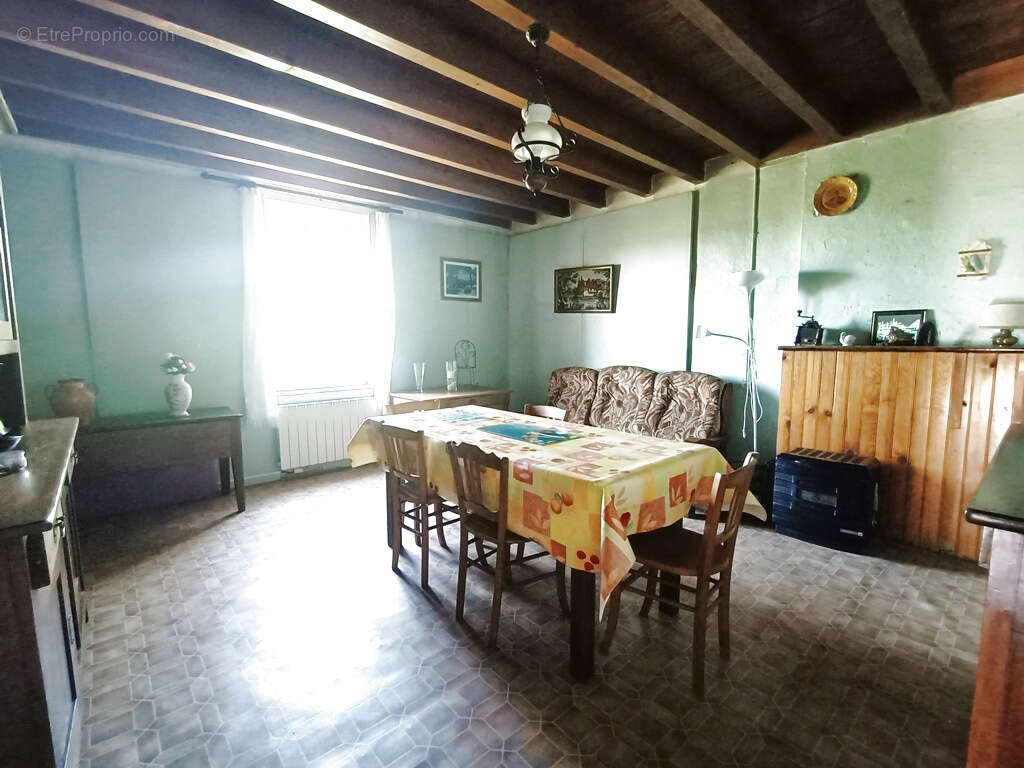 Maison à LORIGES