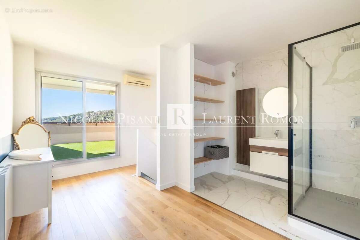 Appartement à VILLEFRANCHE-SUR-MER