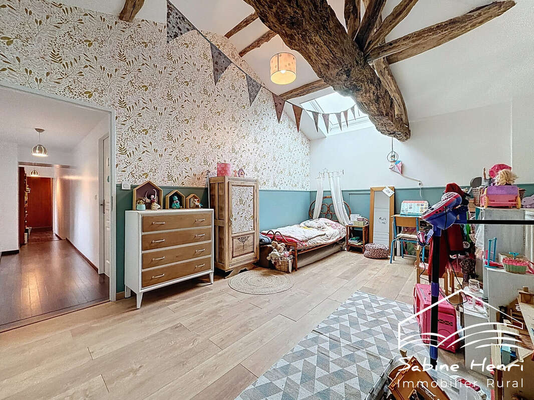 Maison à MIRANDOL-BOURGNOUNAC