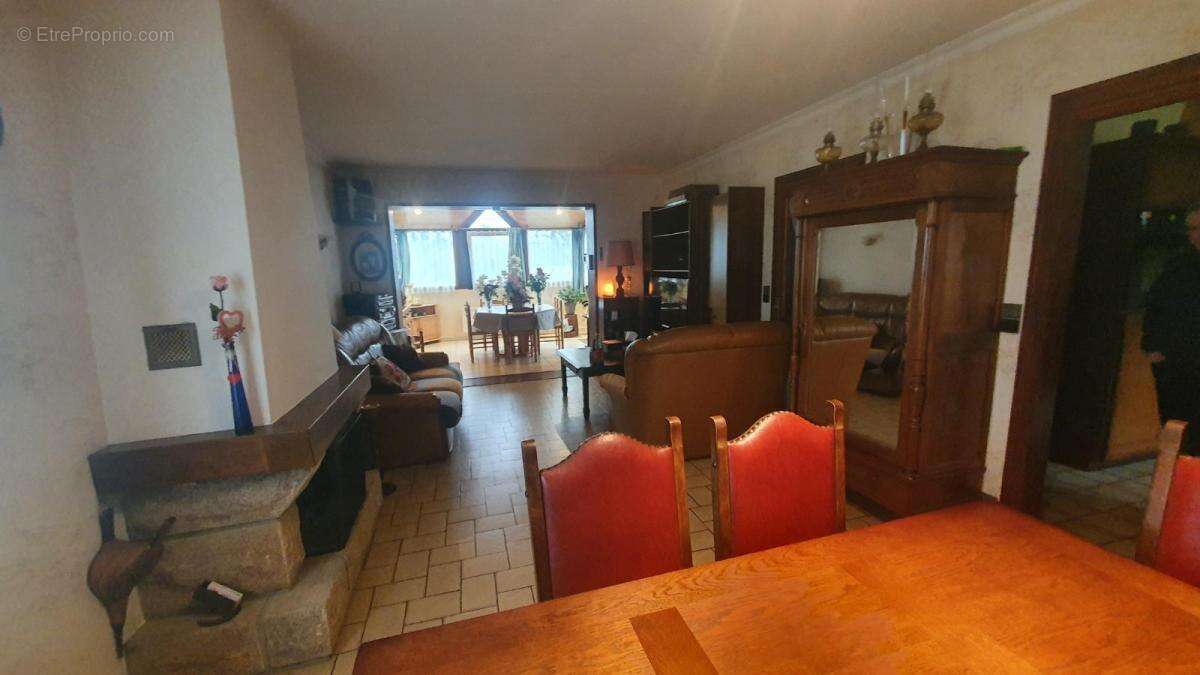 Maison 106 m² à Langonnet  - photo 3