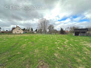 Terrain à TOURVILLE-SUR-ARQUES