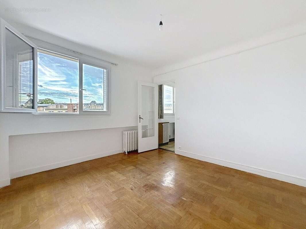 Photo 6 - Appartement à LE KREMLIN-BICETRE