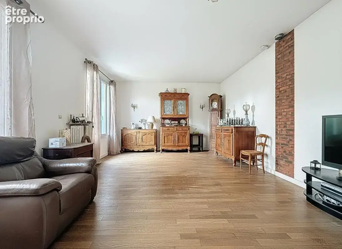 Maison  4 pièces de 126  m2  de surface.  85 m2  habitables quartier  GUIPONS - photo 2