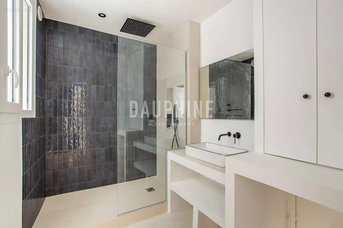 Pied à terre Place Saint Sulpice - photo 7