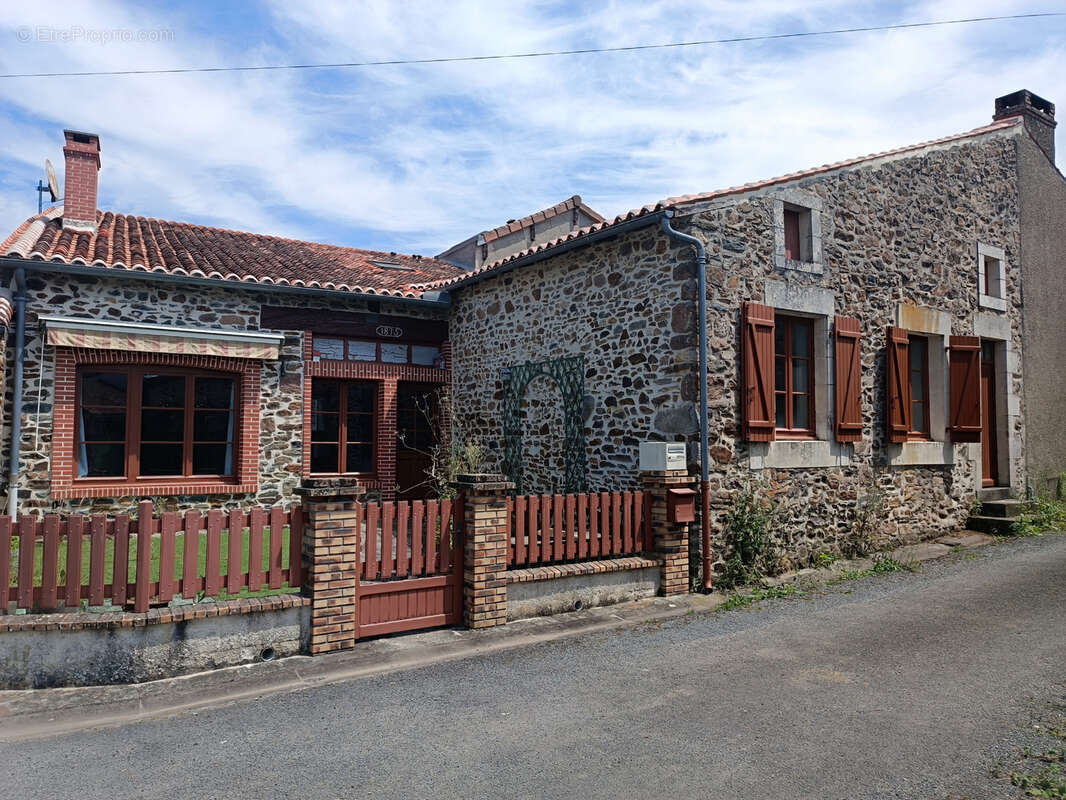 Maison de campagne avec garage et terrain non attenant - photo 11