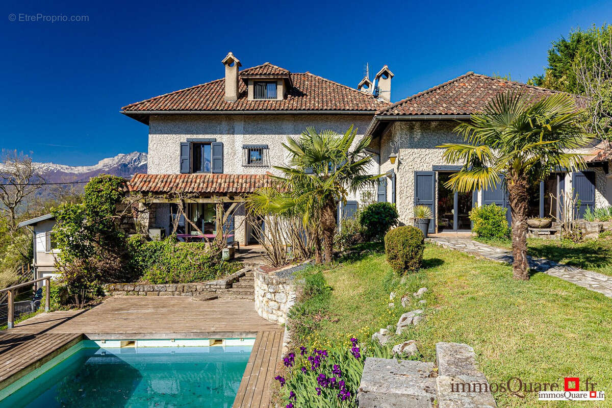 Maison à CORENC