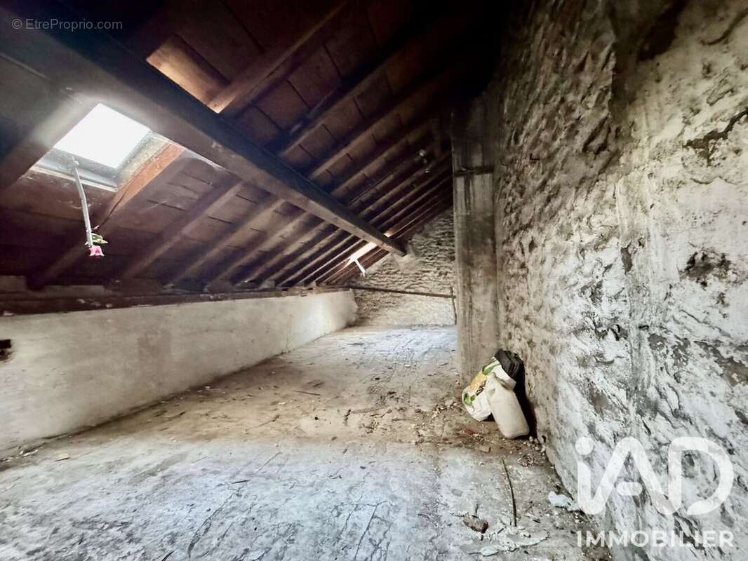 Appartement 264 m² à Etampes  - photo 8