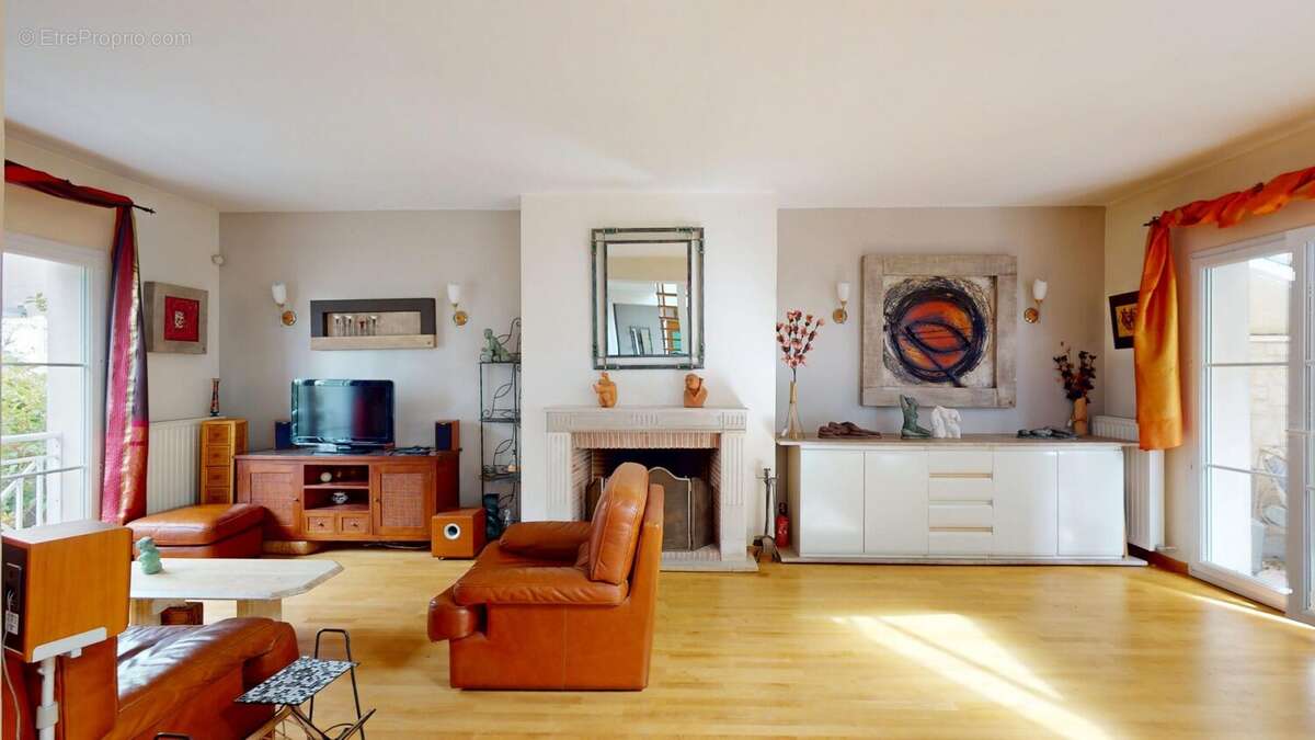 Maison 200 m² à Les Lilas  - photo 7