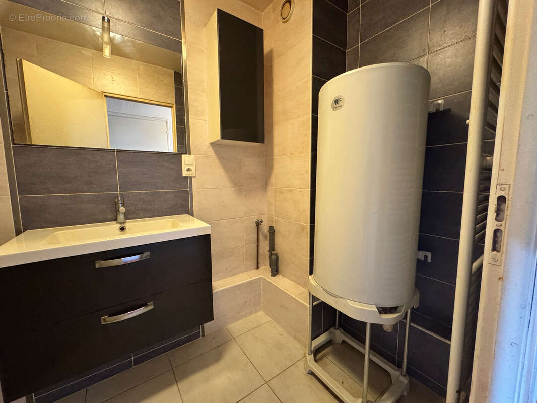 Appartement à LA CHAPELLE-SAINT-LUC