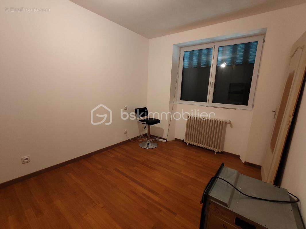  Maison familiale rénovée – 8 pièces – 150 m² – Secteur calme - photo 8