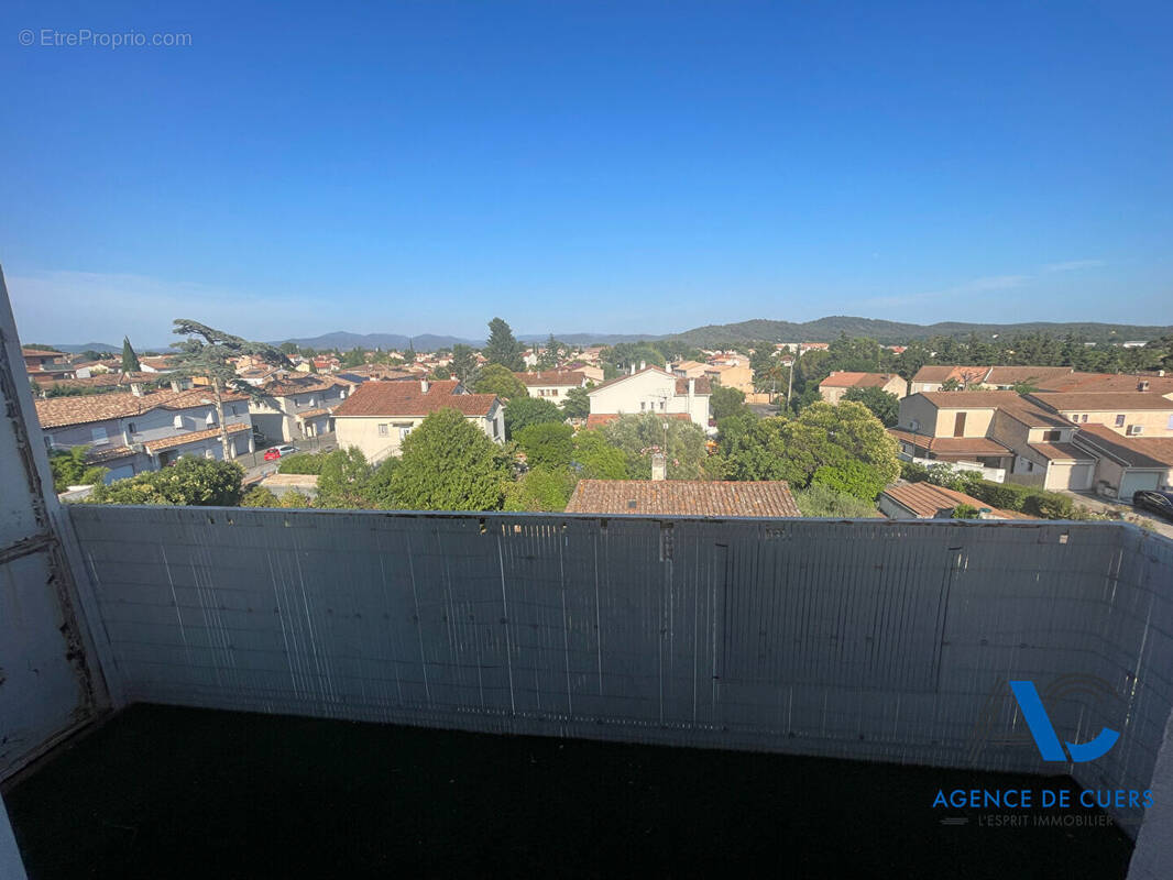 Appartement à CUERS