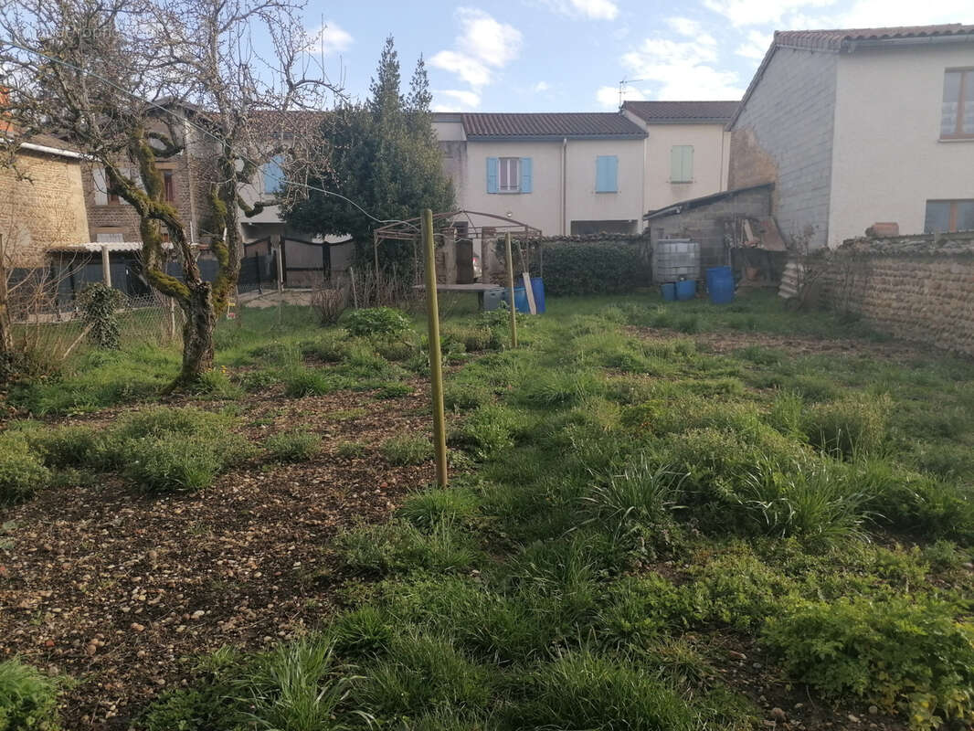 Terrain à LE GRAND-SERRE