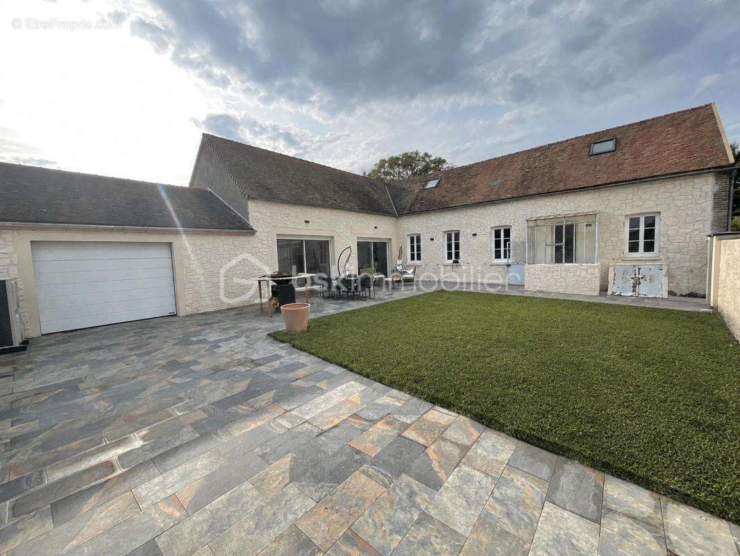 Maison à PERCENEIGE