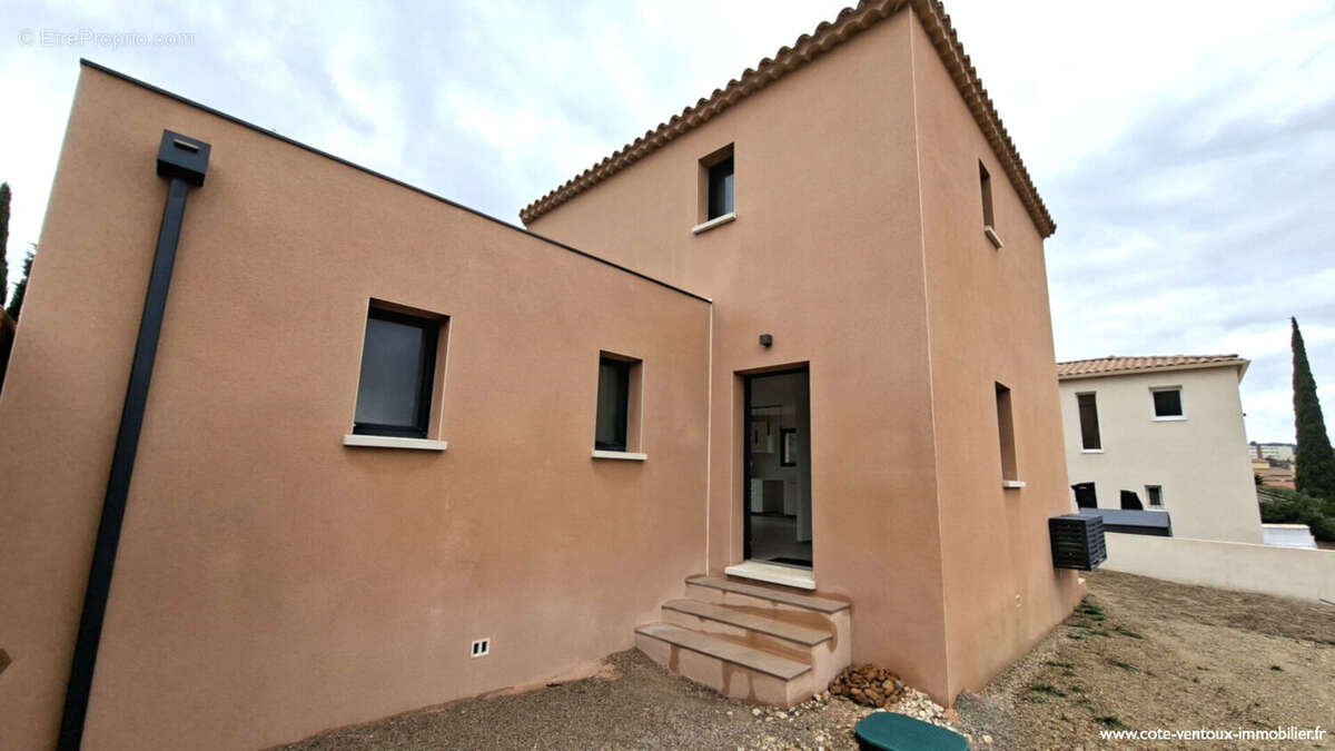 Maison à VILLENEUVE-LES-AVIGNON